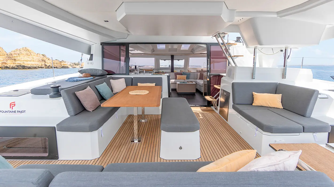 Elba-45-Fountaine-Pajot-Sailing-Catamarans-Interior-01.jpg